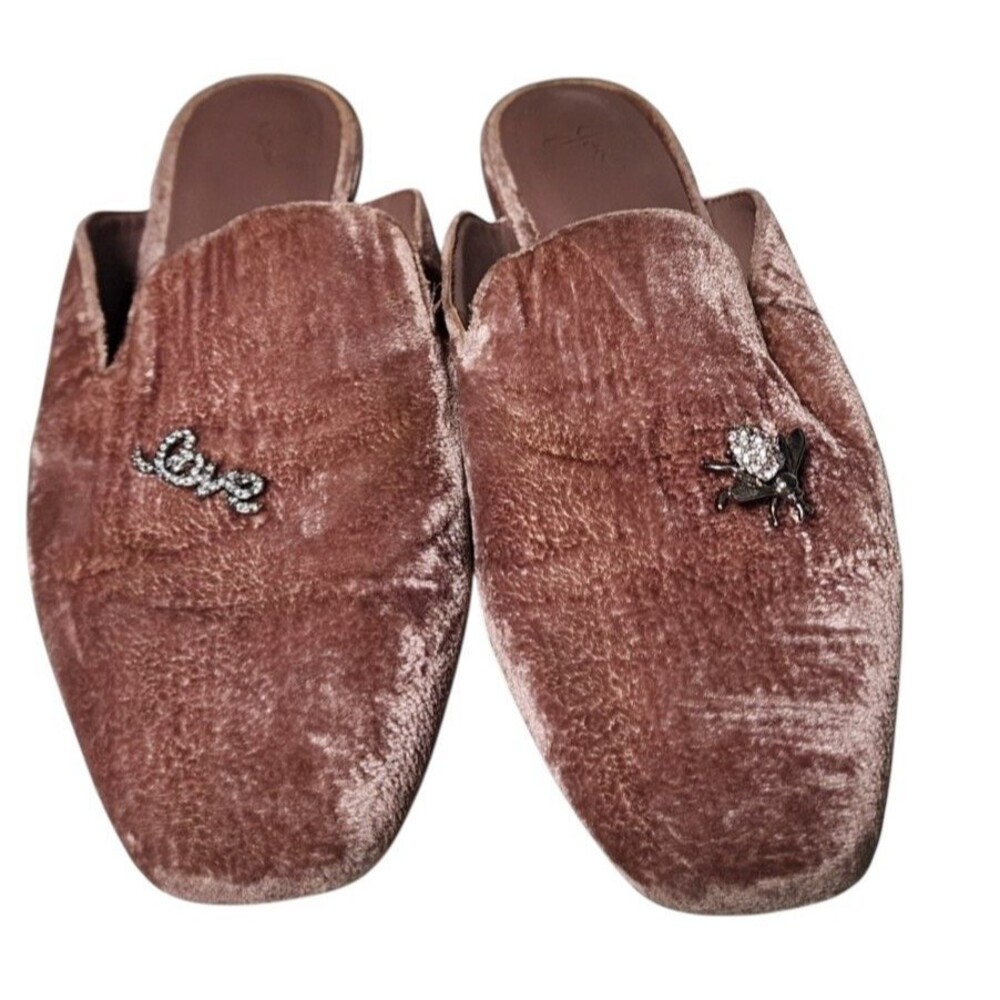 Joie Jadine Velvet Mules Blush Color Size EU 39 Embellished 'Love' and Bee Pins - Picture 2 of 9